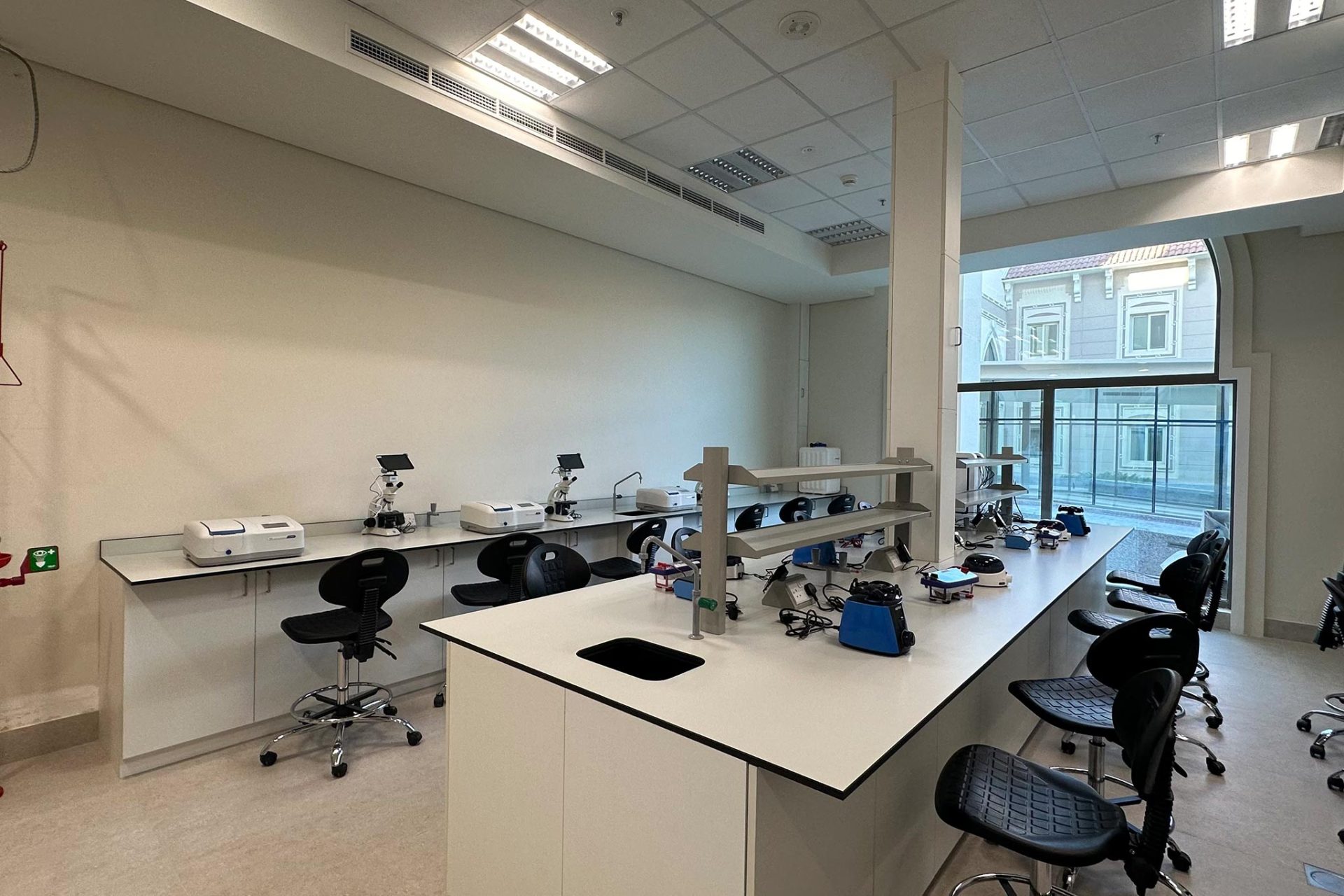 bio-lab-kalba4